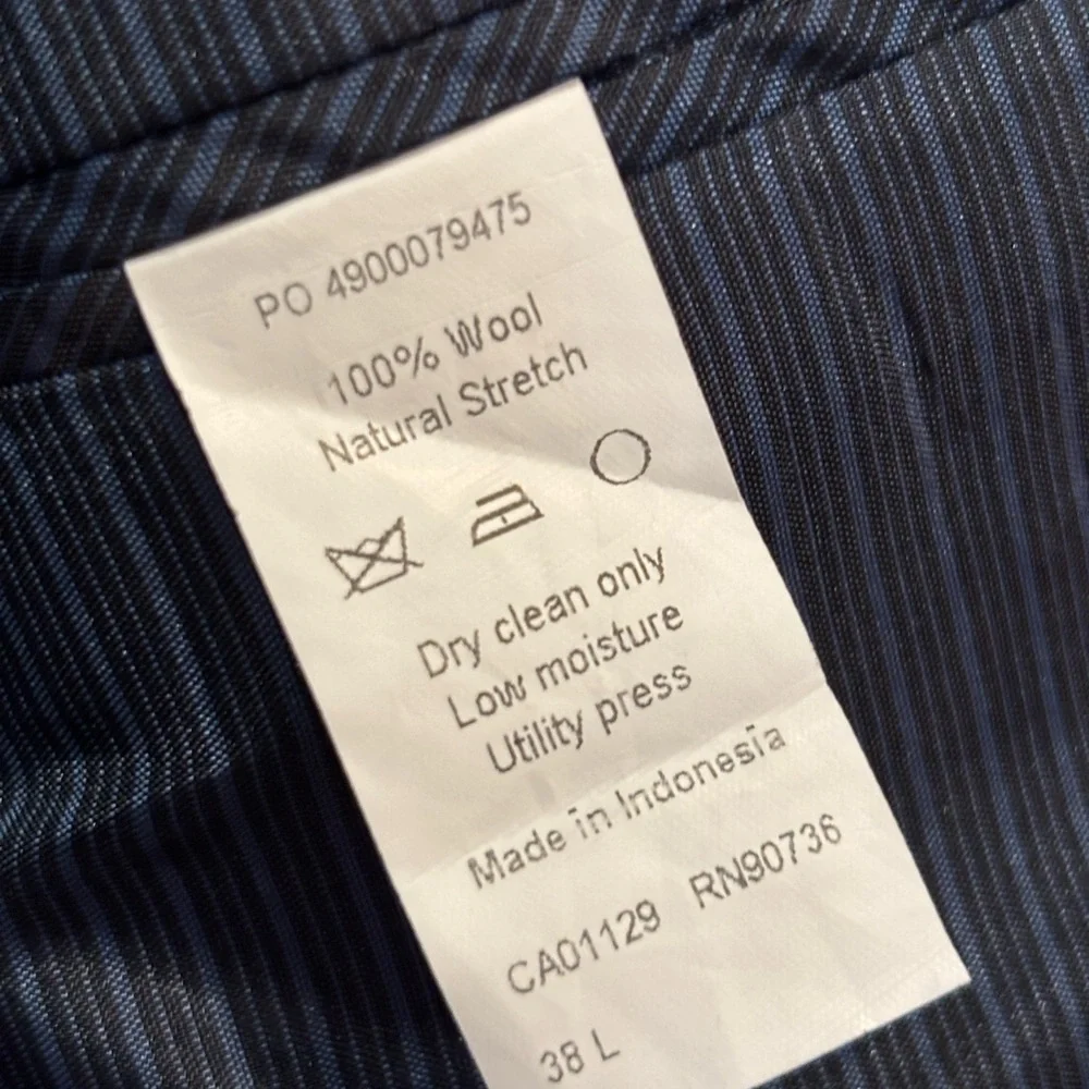 Calvin Klein Men's Blue Blazer - Slim Fit Two-Button Suit Jacket Wool Size 38 L